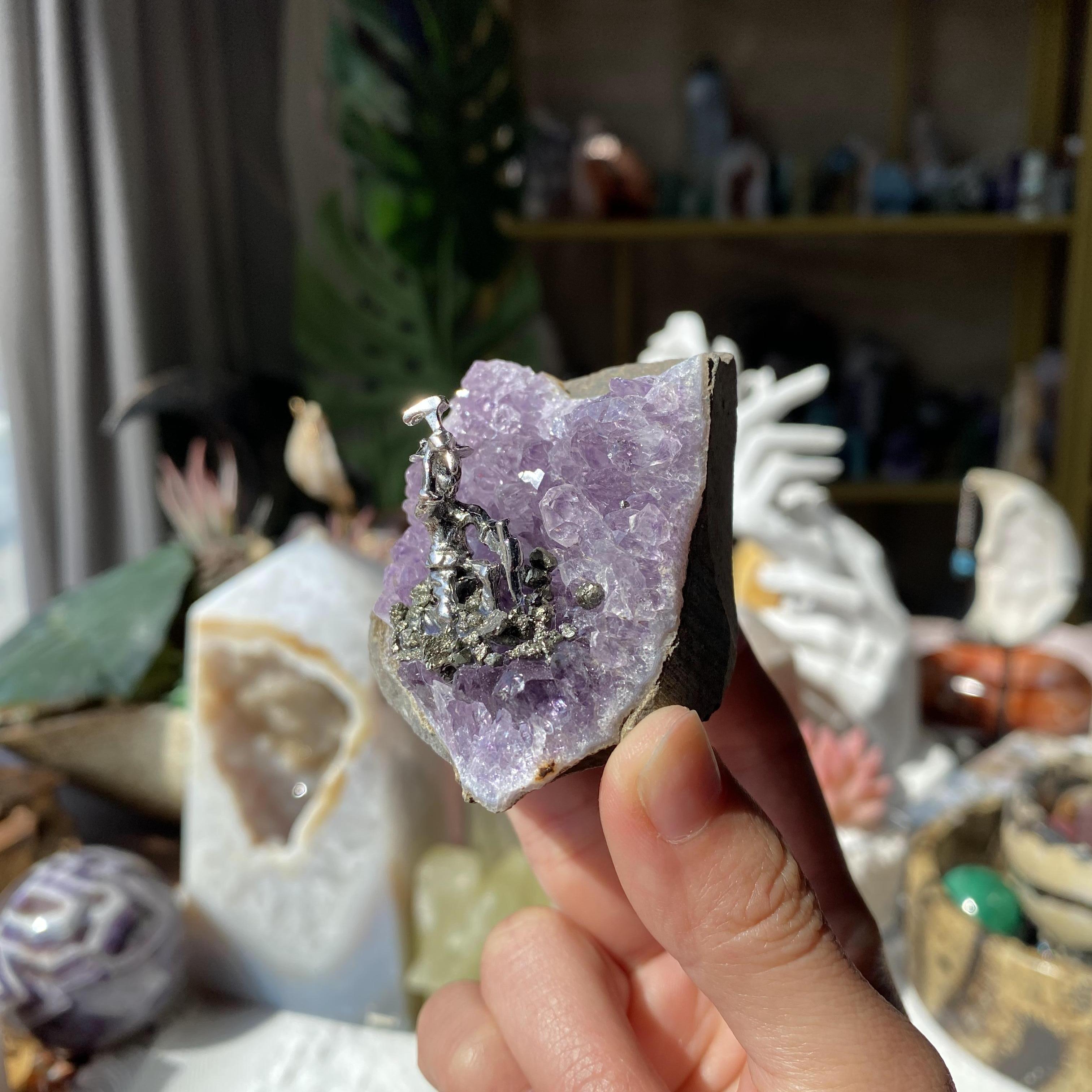 【Weekly Flash Deals】Amethyst Cluster With Miner Carving Free Form Collection