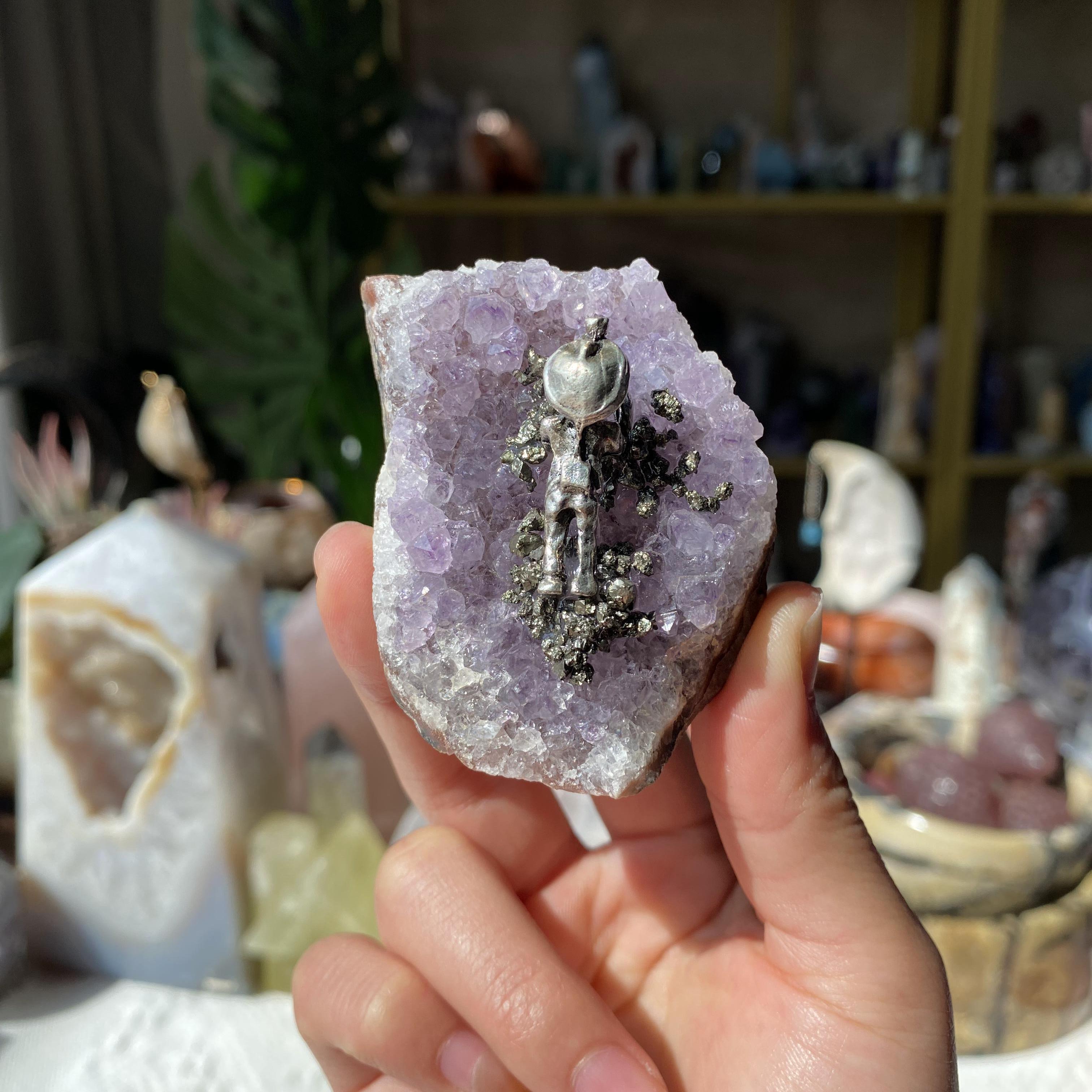 【Weekly Flash Deals】Amethyst Cluster With Miner Carving Free Form Collection