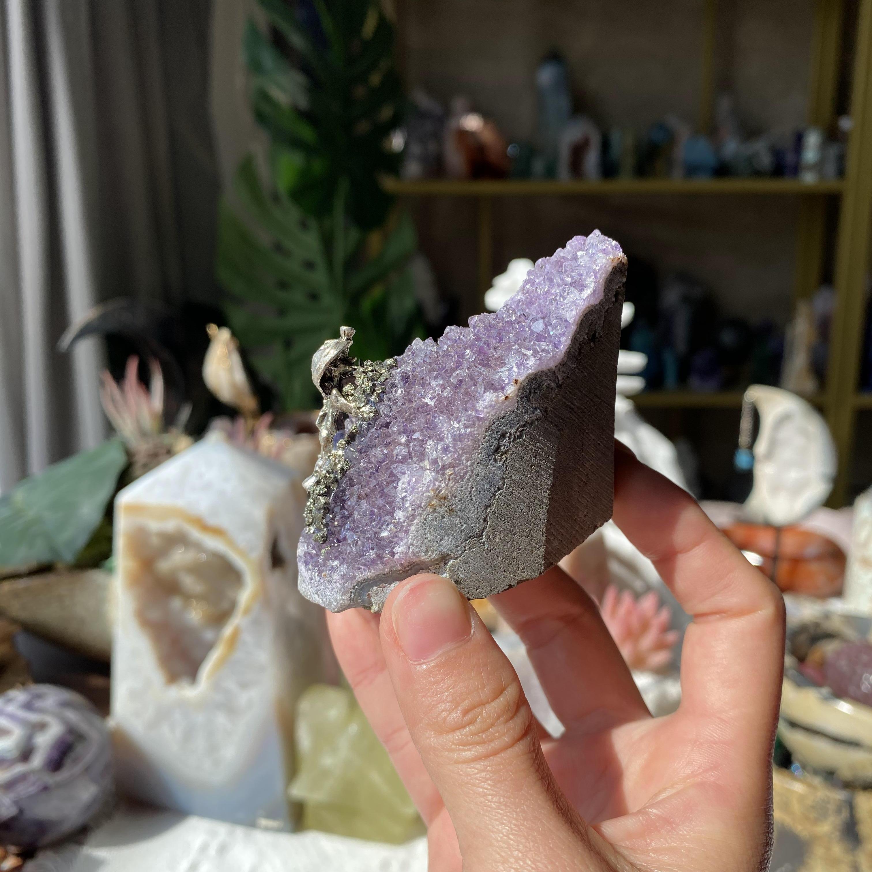 【Weekly Flash Deals】Amethyst Cluster With Miner Carving Free Form Collection