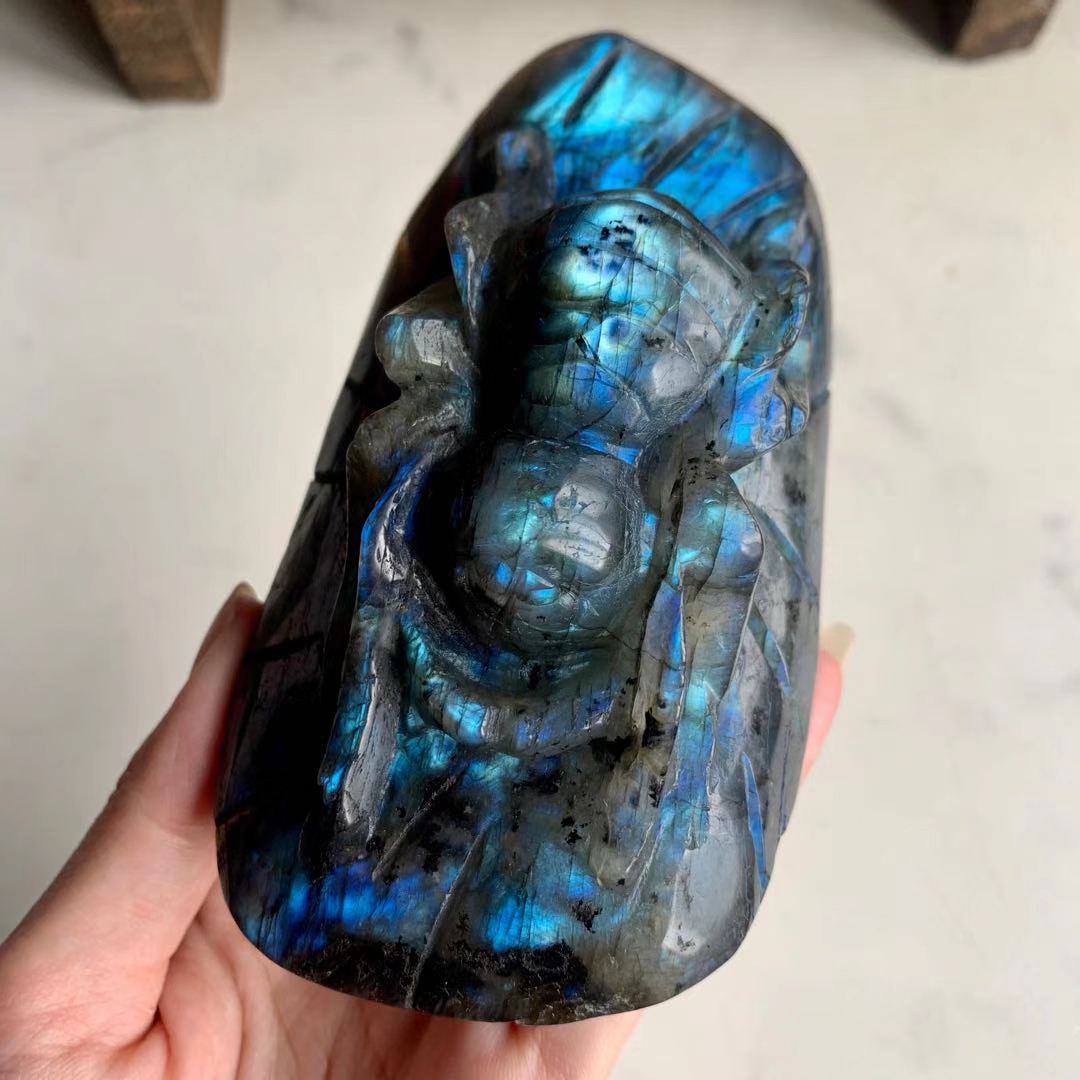 【Weekly Flash Deals】Labradorite Carving