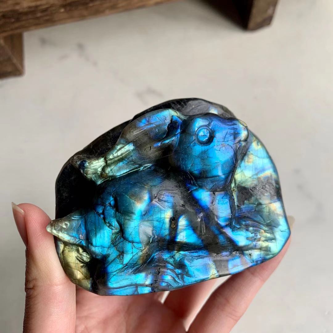 【Weekly Flash Deals】Labradorite Carving