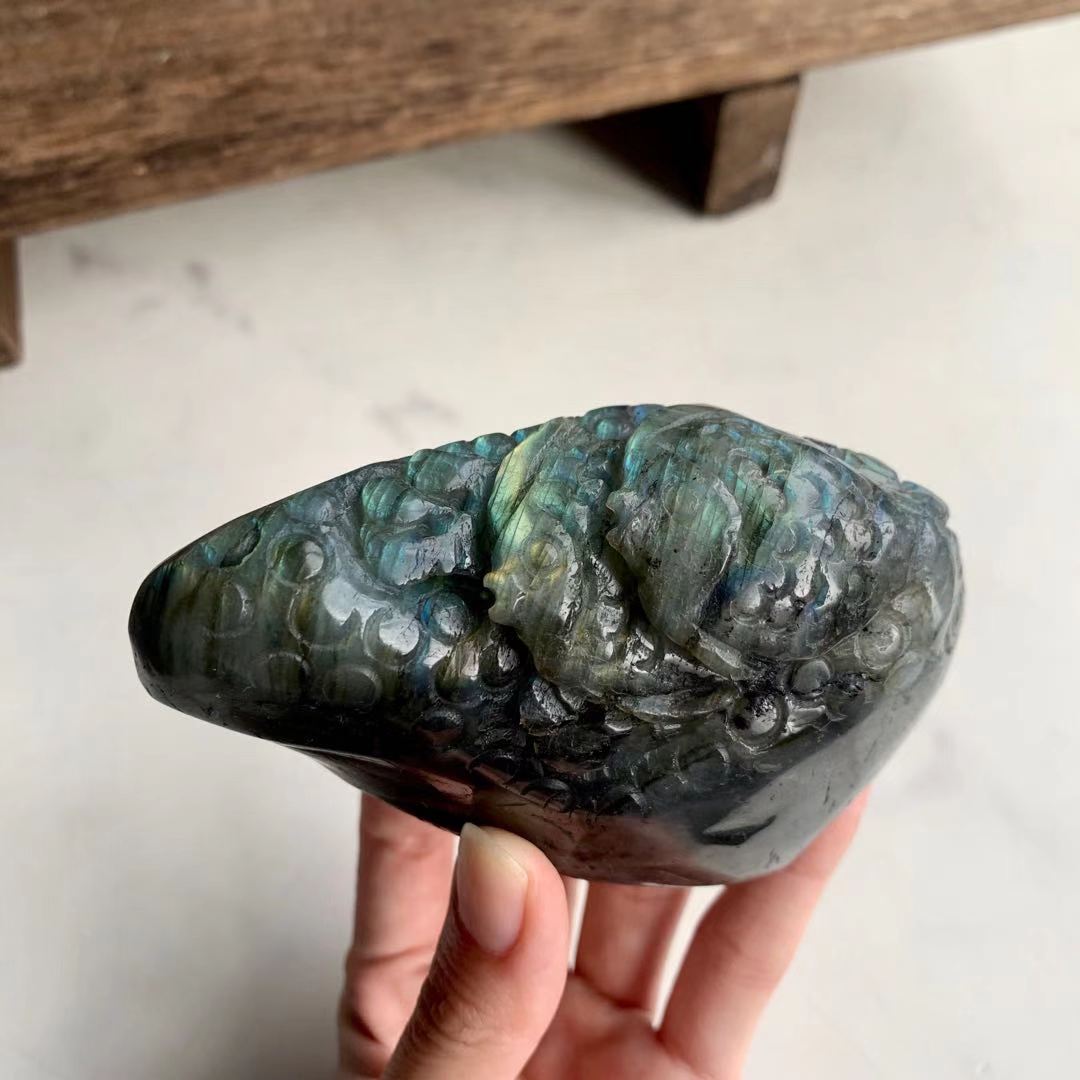 【Weekly Flash Deals】Labradorite Carving