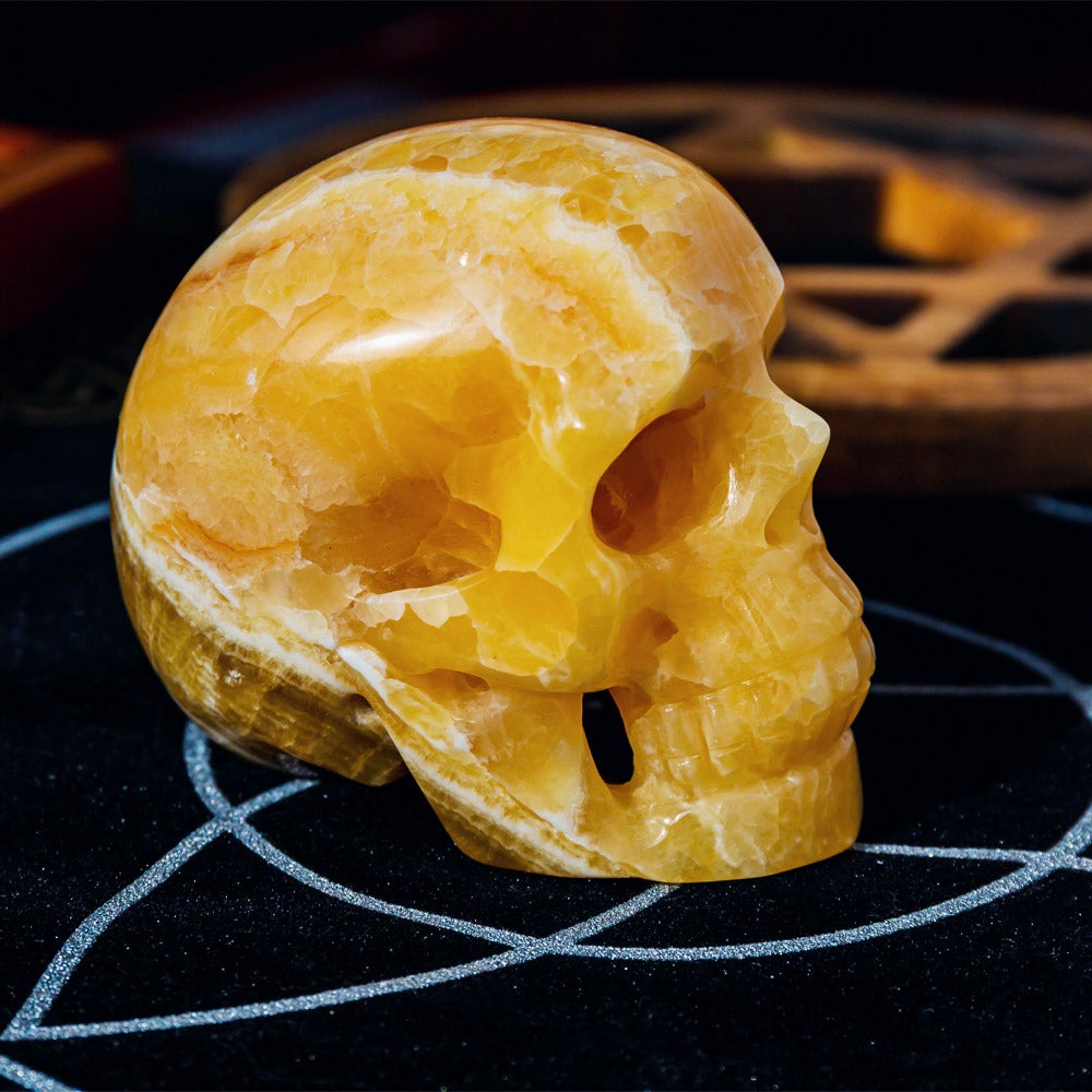 Reikistal 3.5 » Orange Calcite Crelow Out Skull
